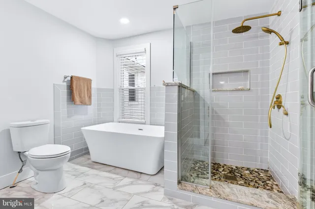 $282,500 | 565 South Christian Street, Lancaster, PA 17602