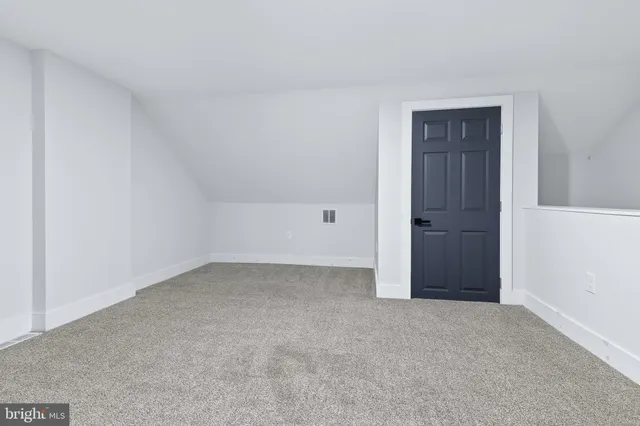 $282,500 | 565 South Christian Street, Lancaster, PA 17602