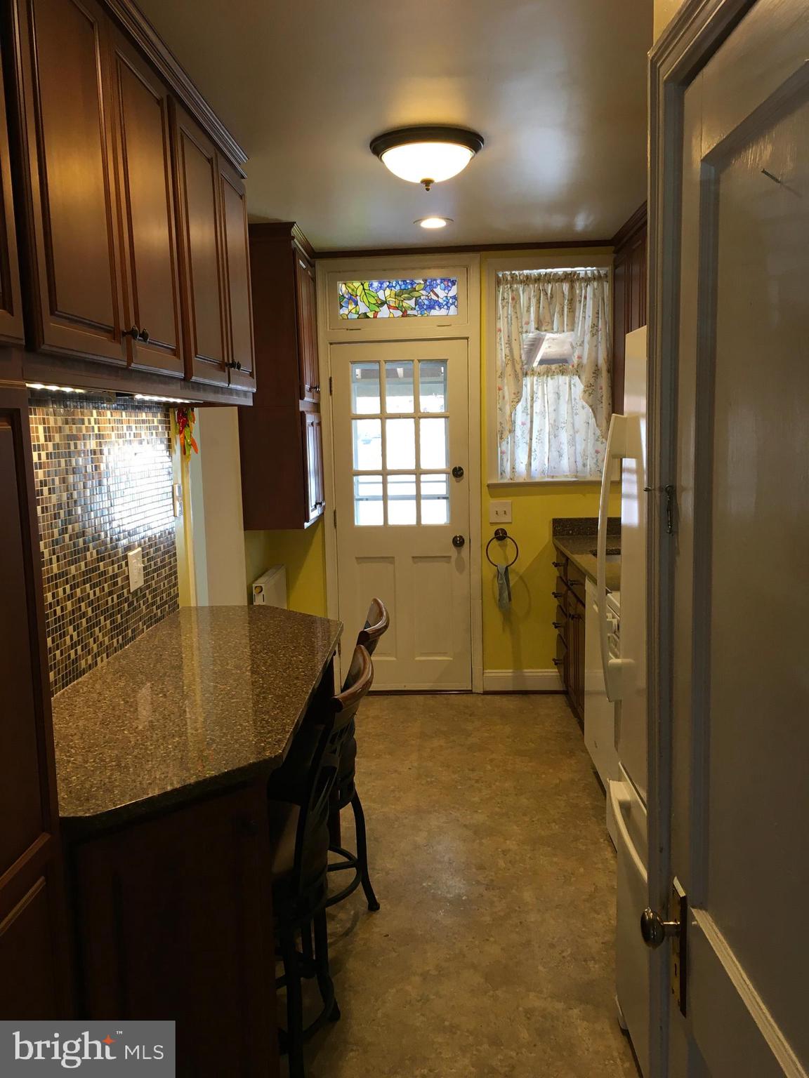 1507 Lochwood Road Baltimore, MD 21218 - Photo 11 of 50