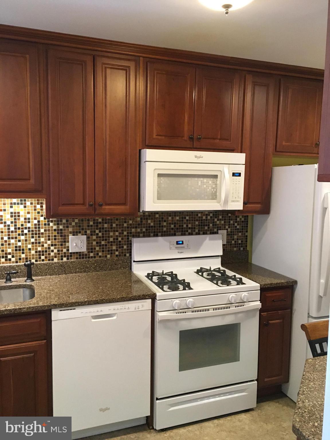 1507 Lochwood Road Baltimore, MD 21218 - Photo 13 of 50