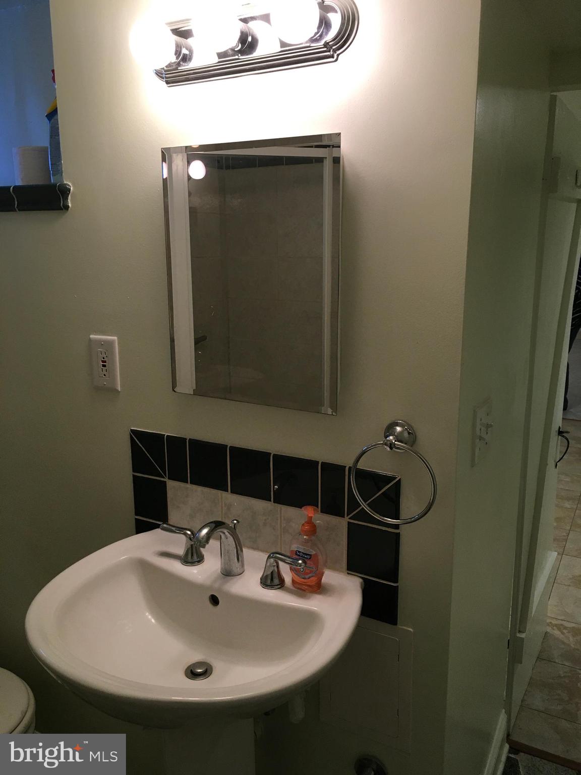1507 Lochwood Road Baltimore, MD 21218 - Photo 23 of 50