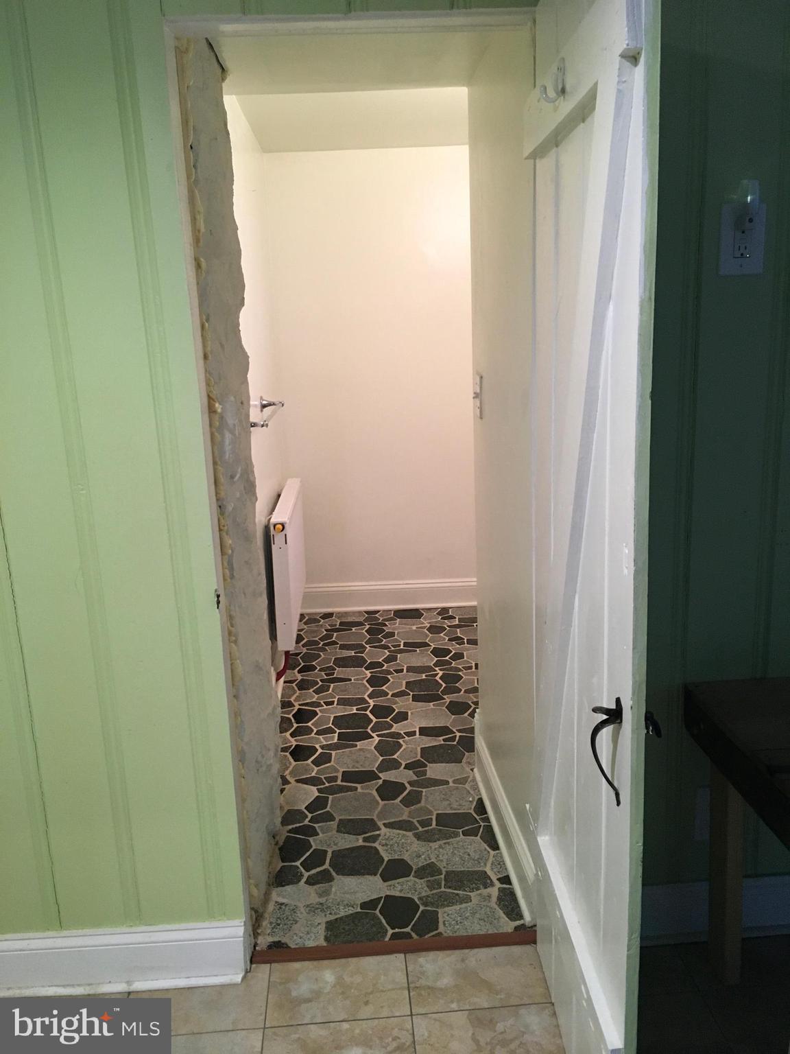 1507 Lochwood Road Baltimore, MD 21218 - Photo 30 of 50