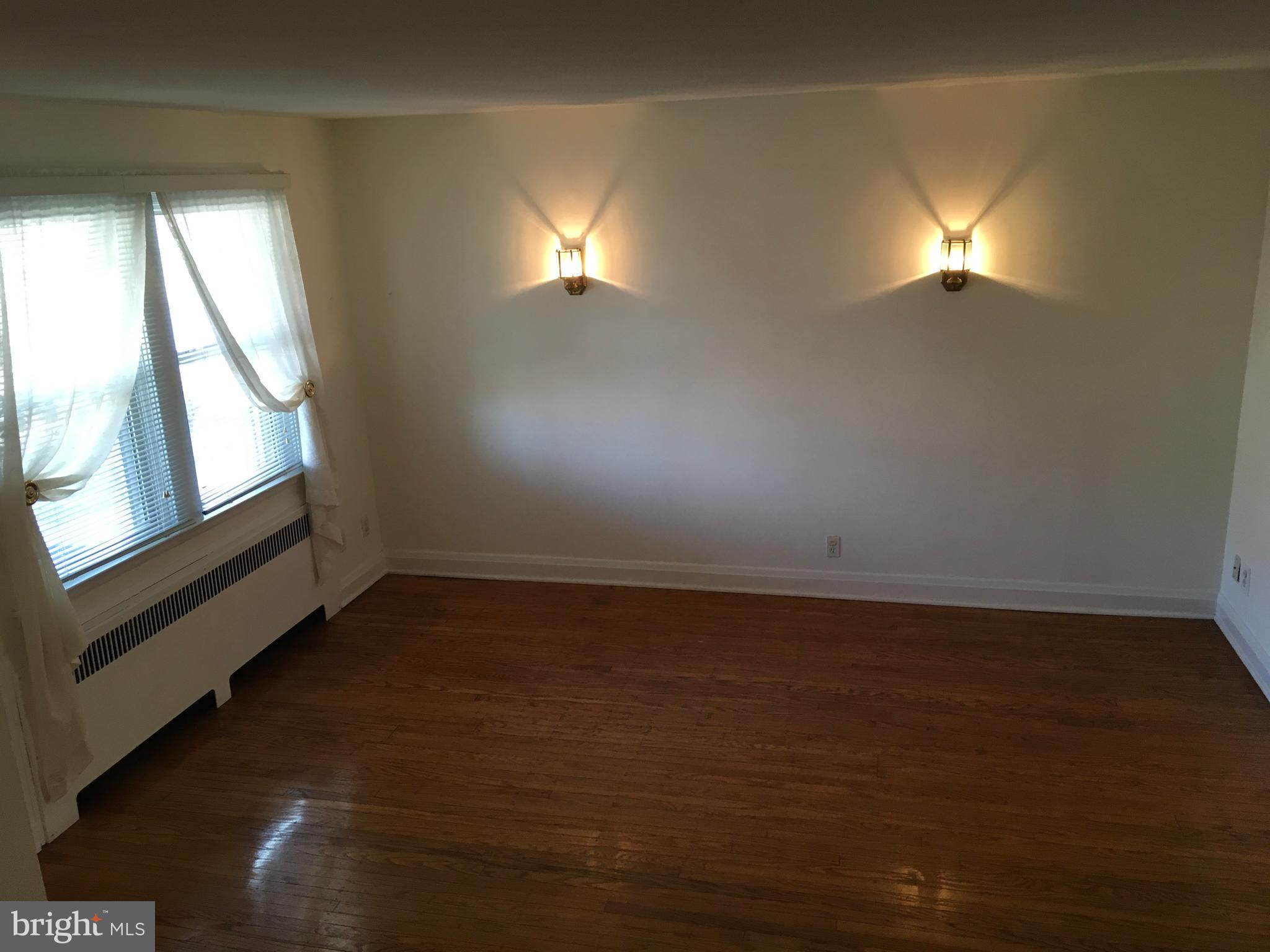 1507 Lochwood Road Baltimore, MD 21218 - Photo 9 of 50