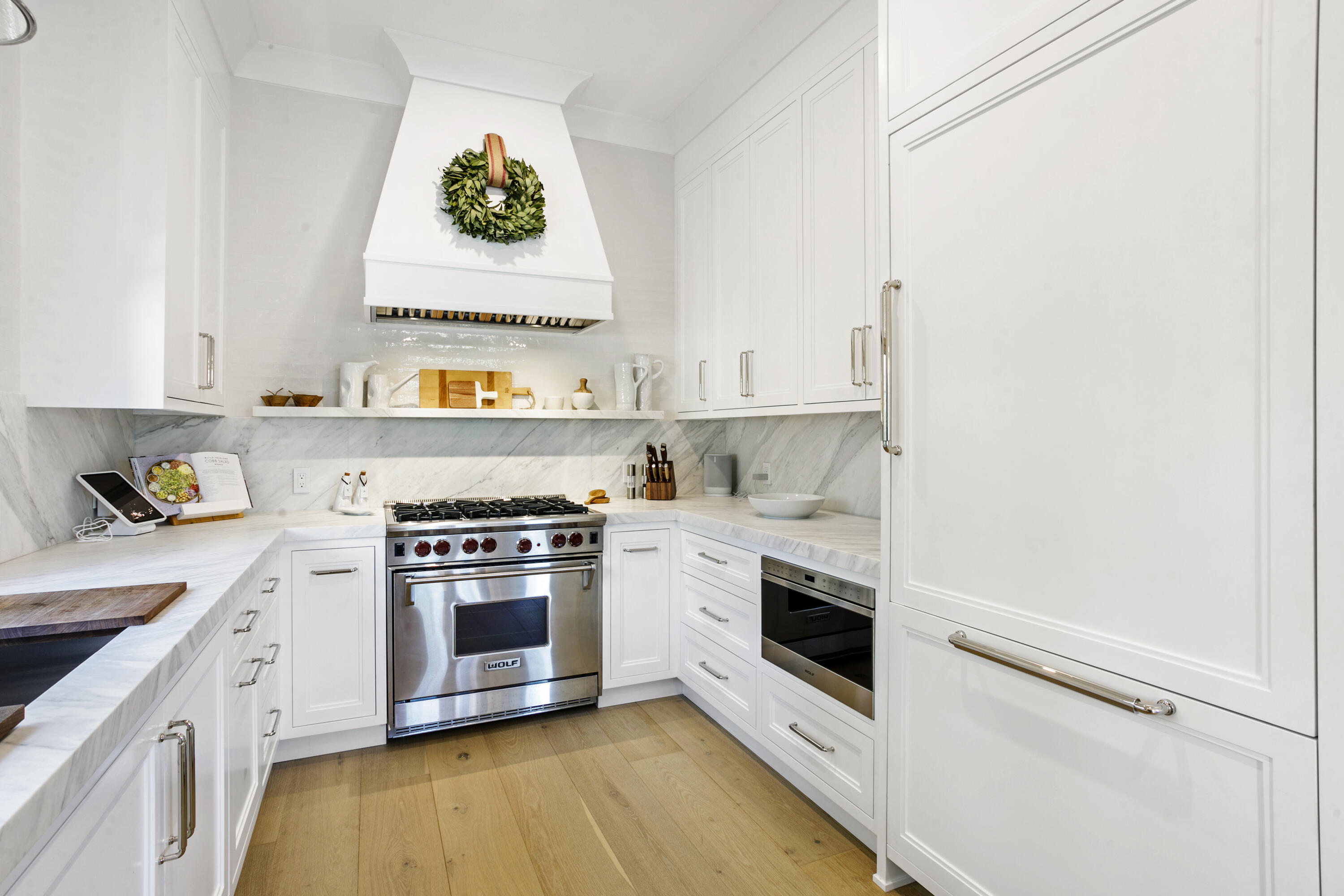 304 Villa Drive Jupiter, FL 33477 - Photo 6 of 49 B_Club_304_14