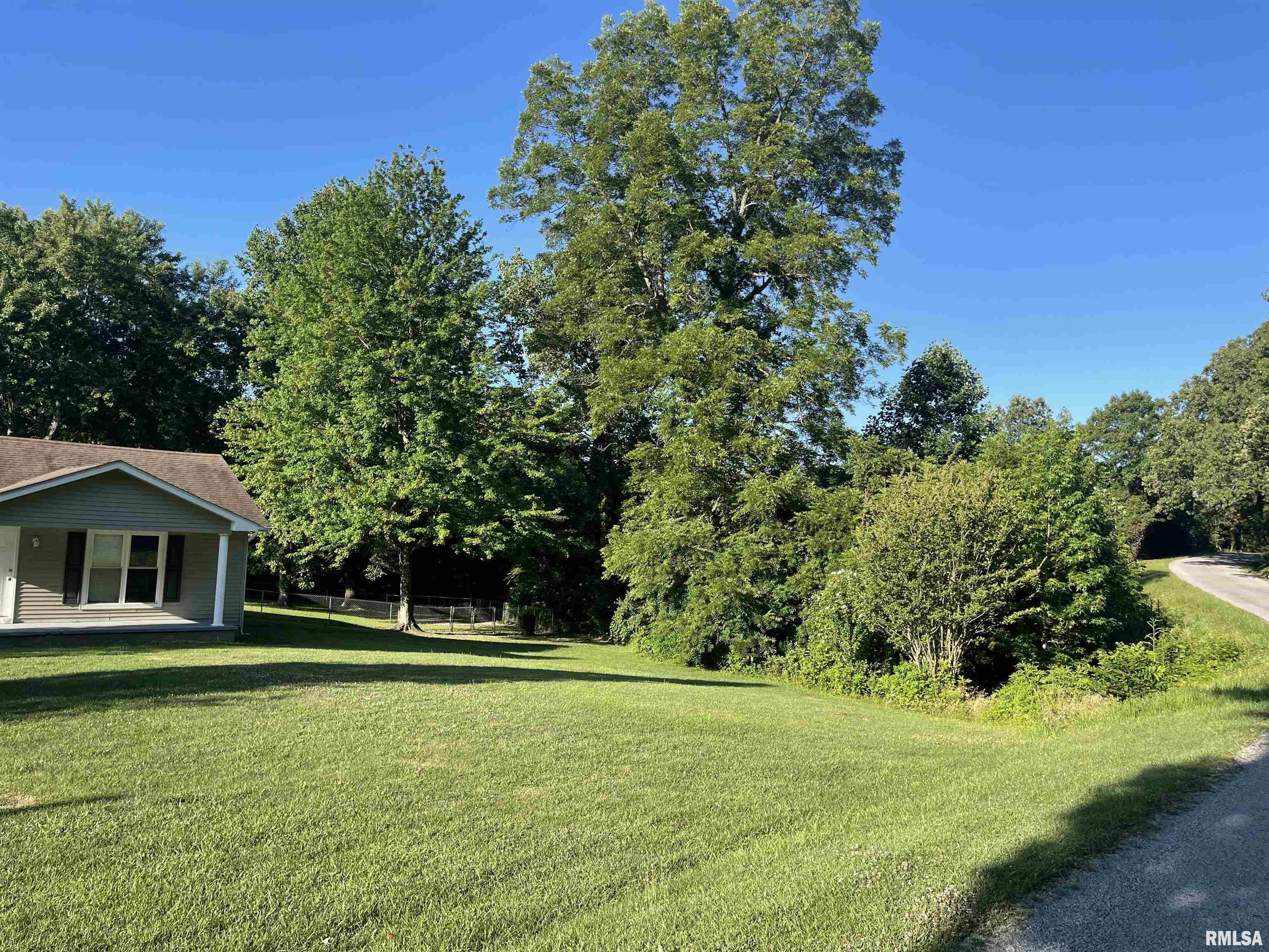23679 Pleasant Valley Road Stonefort, IL 62987 - Photo 3 of 26