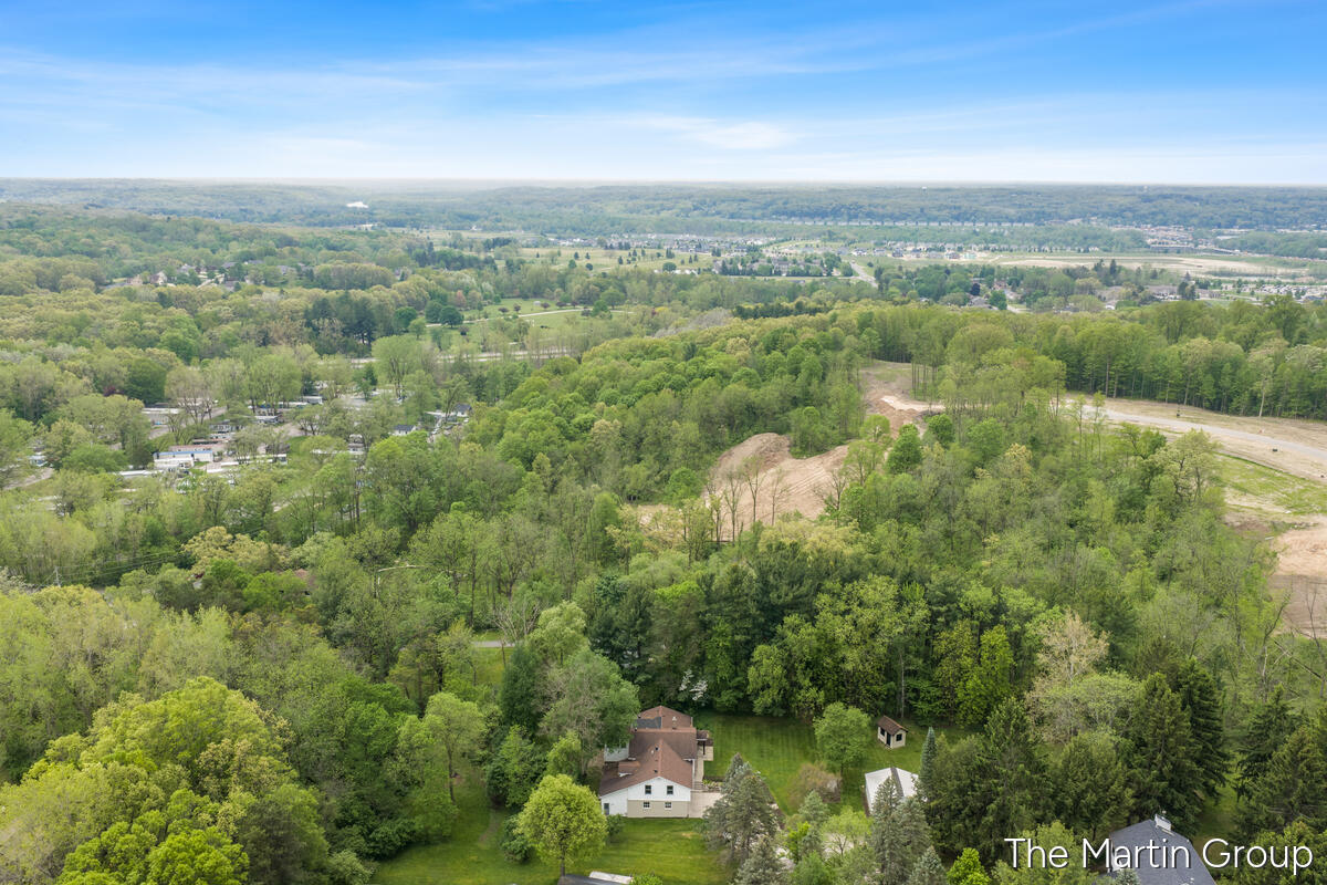 6610 Riga Avenue Northeast Rockford, MI 49341 - Photo 48 of 50 6610-Riga_204