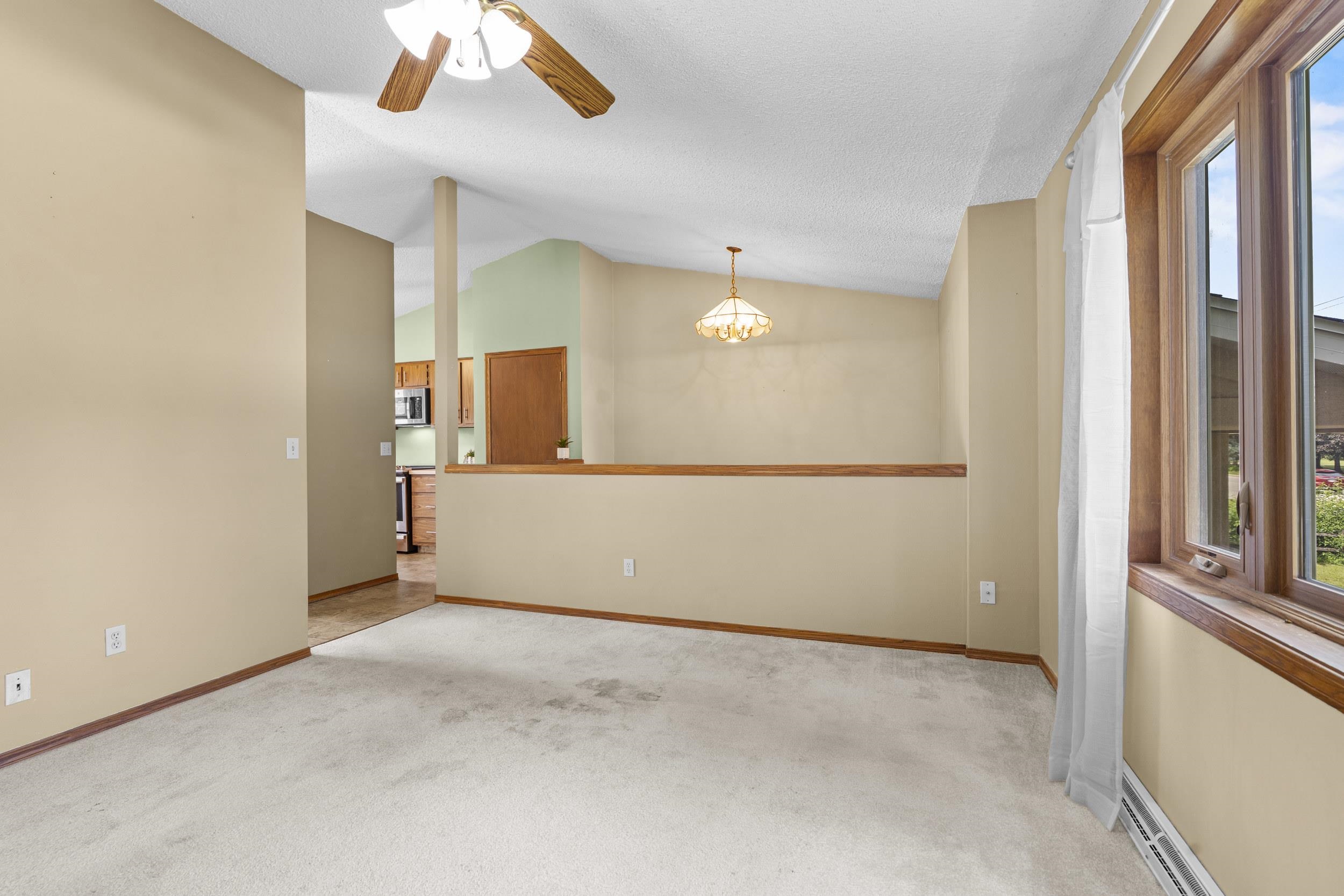 N469 Mayflower Road Appleton, WI 54914 - Photo 7 of 67