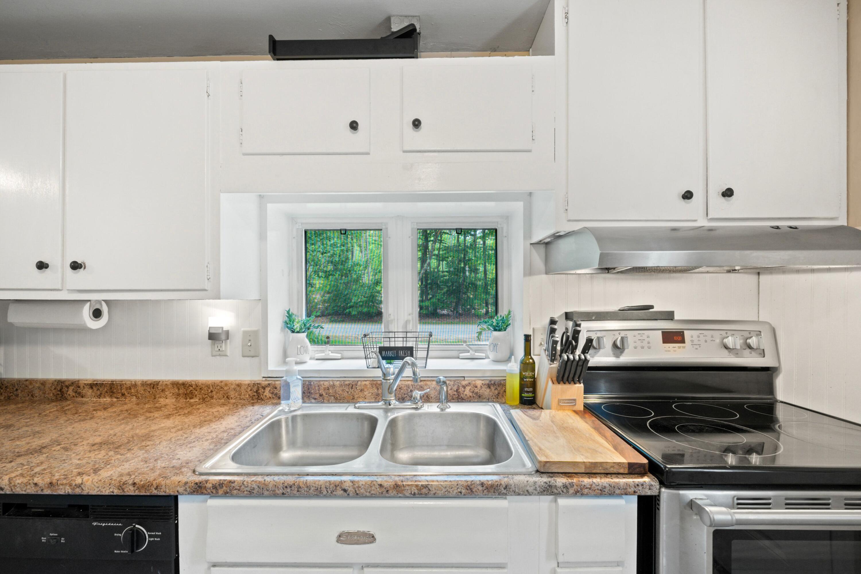 131 Flaggy Meadow Road Buxton, ME 04093 - Photo 13 of 50 2jo8mh0Q