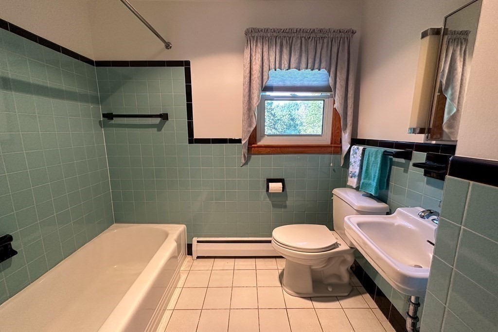 123 Granby Road South Hadley, MA 01075 - Photo 18 of 24 Gallery Image 18