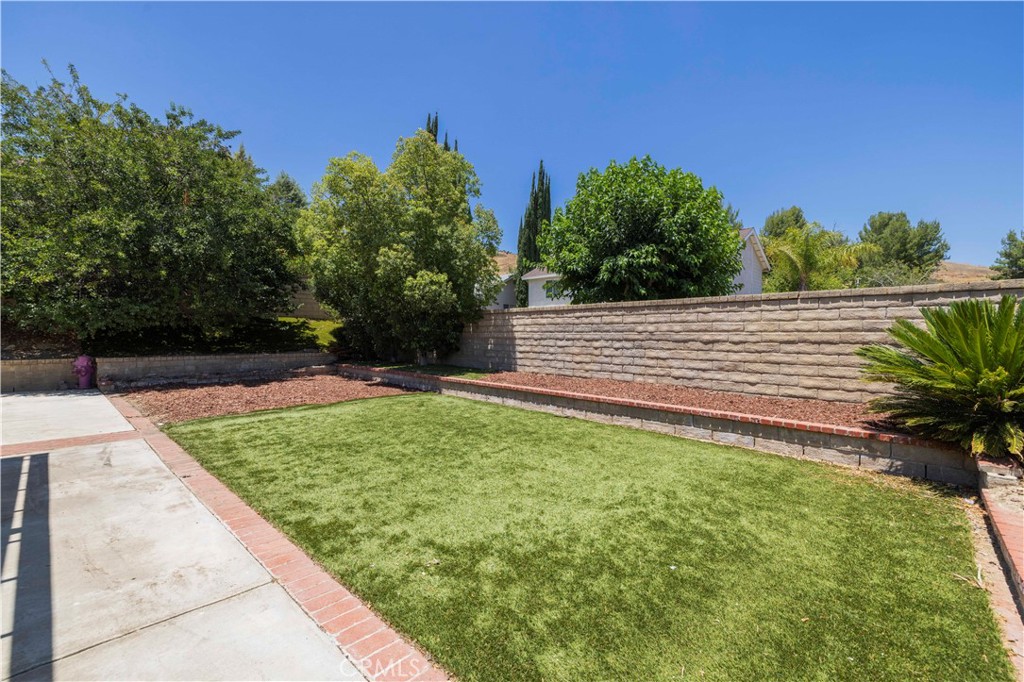 28221 Branch Road Castaic, CA 91384 - Photo 21 of 26