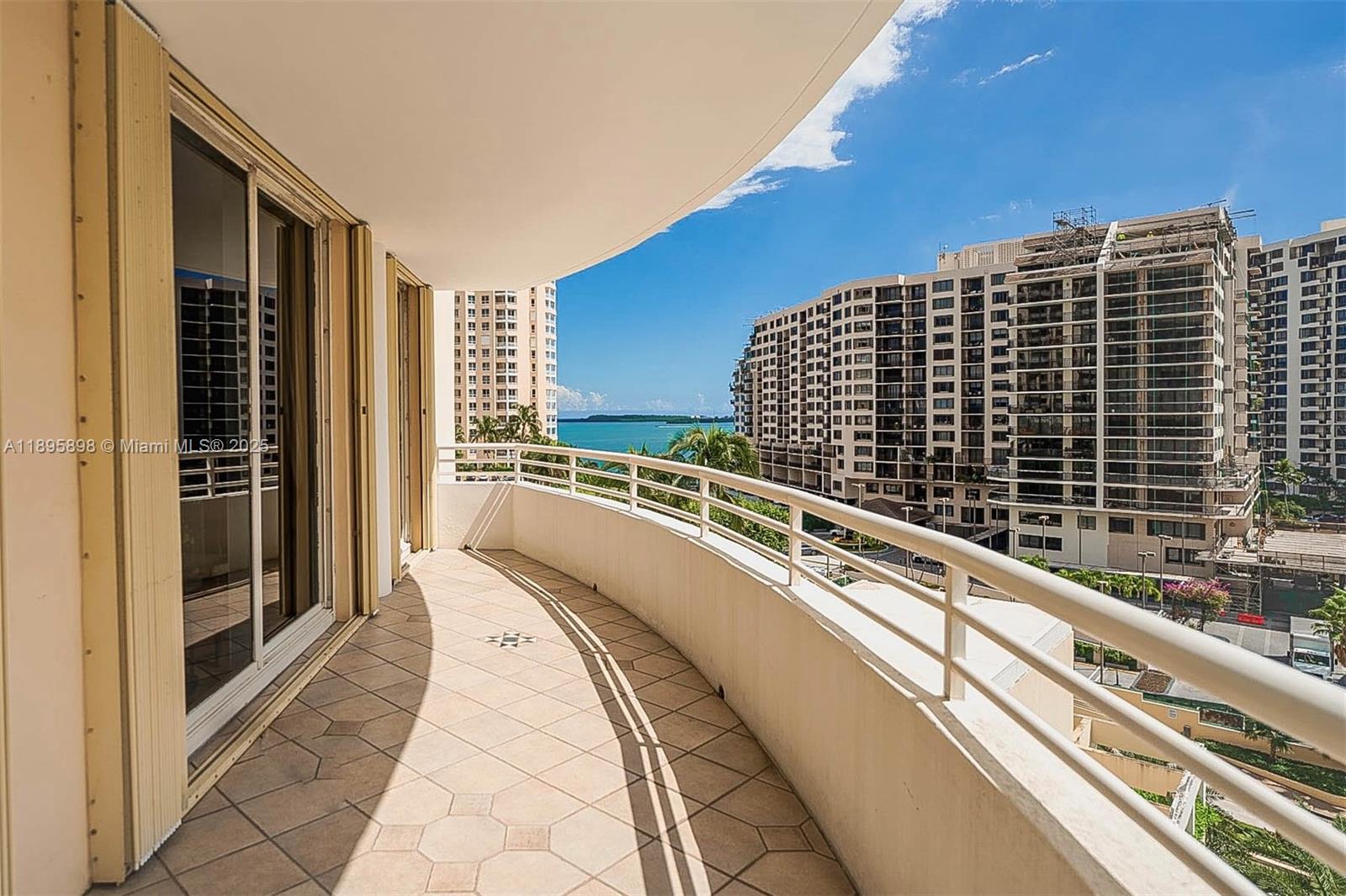 888 Brickell Key Drive, Unit 903 Miami, FL 33131 - Photo 22 of 38