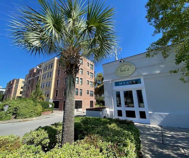 33 Calhoun Street, Unit 236 Charleston, SC 29401 - Photo 22 of 23 Nearby restaurants