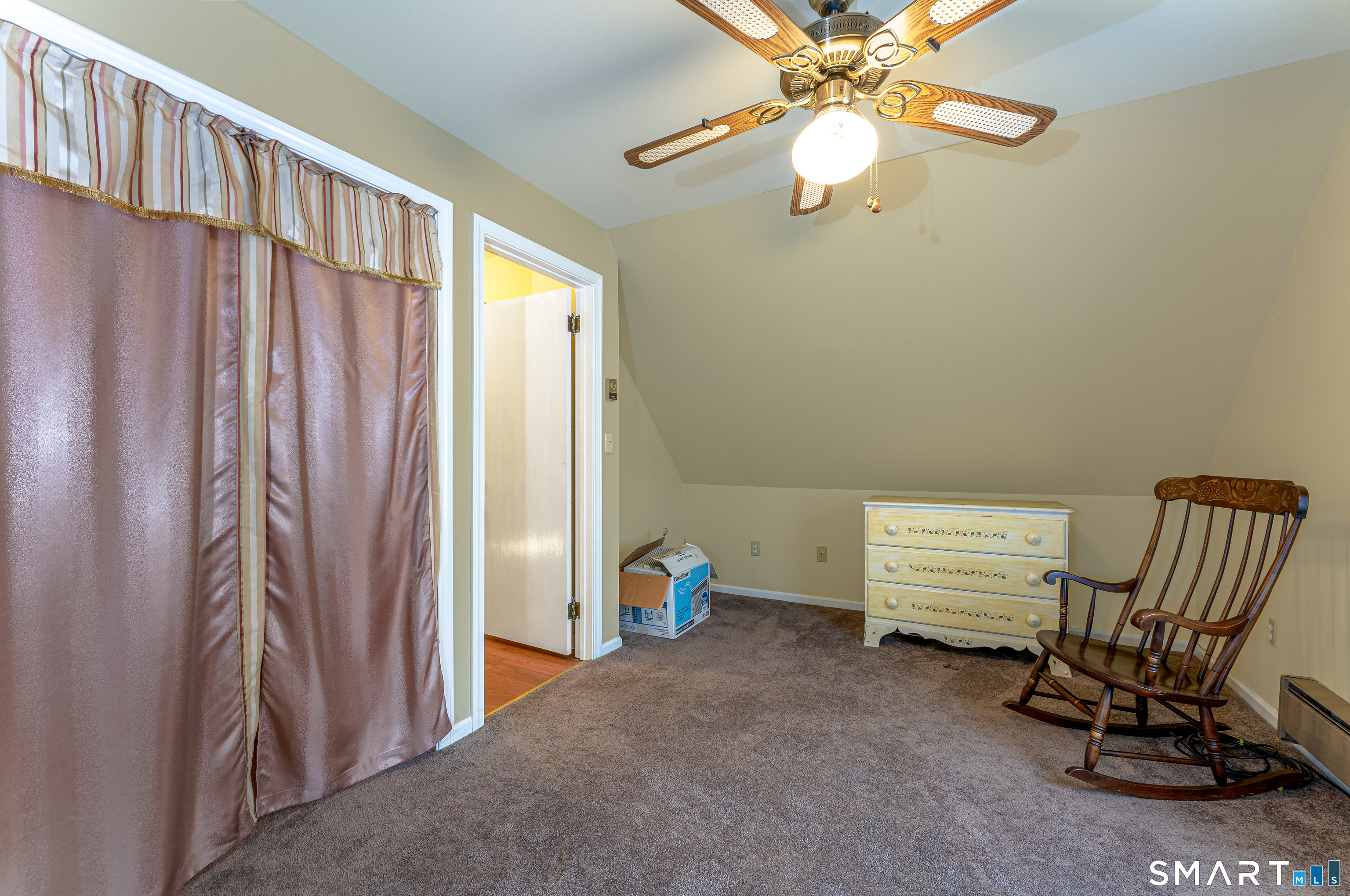 237 Alexander Avenue Waterbury, CT 06705 - Photo 23 of 31