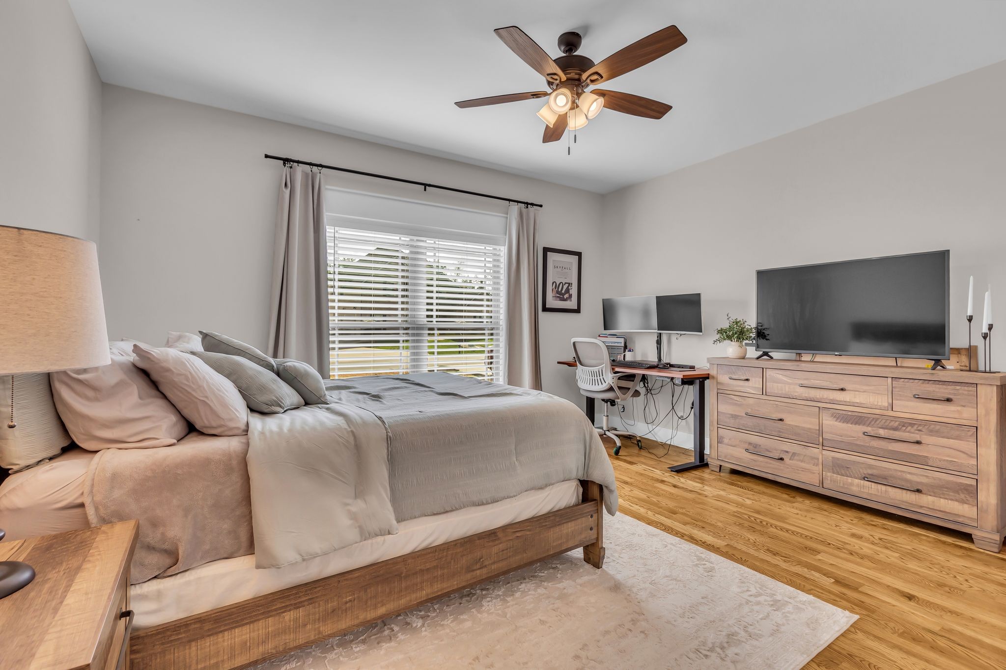 7816 Brenda Lane Murfreesboro, TN 37129 - Photo 16 of 53 a living room with furniture and a flat screen tv