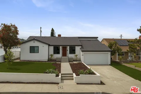$1,675,000 | 3815 South Cochran Avenue, Los Angeles, CA 90008