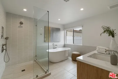 $1,675,000 | 3815 South Cochran Avenue, Los Angeles, CA 90008