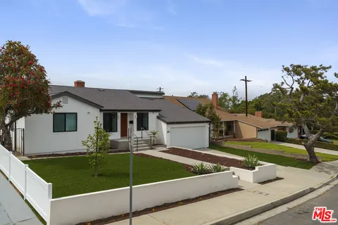 $1,675,000 | 3815 South Cochran Avenue, Los Angeles, CA 90008