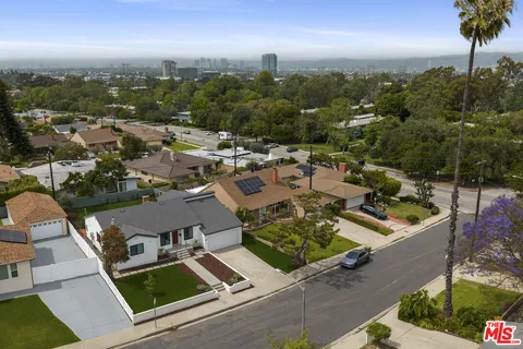 $1,675,000 | 3815 South Cochran Avenue, Los Angeles, CA 90008