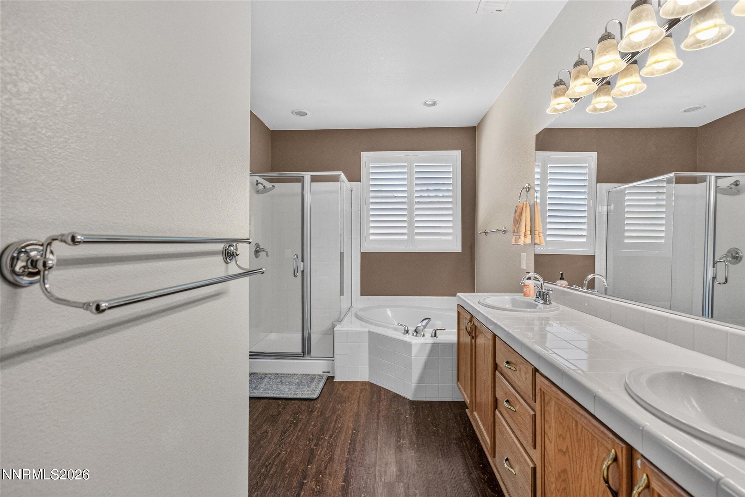 1600 Quail Bar Court Reno, NV 89521 - Photo 23 of 50 23-Primary Bathroom