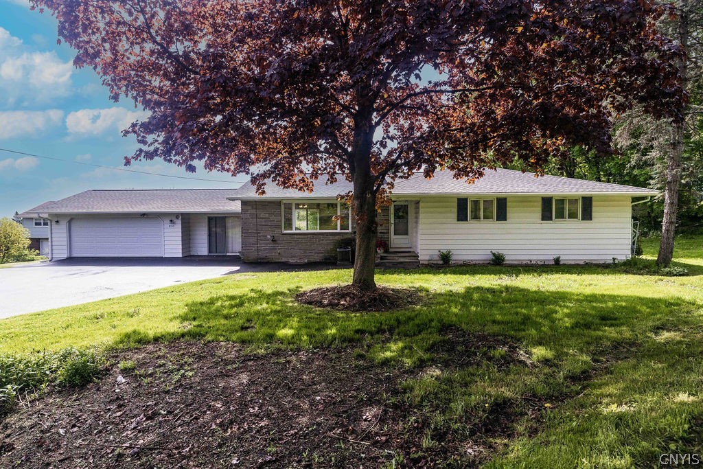 4156 Griffin Road Syracuse, NY 13215 - Photo 1 of 19