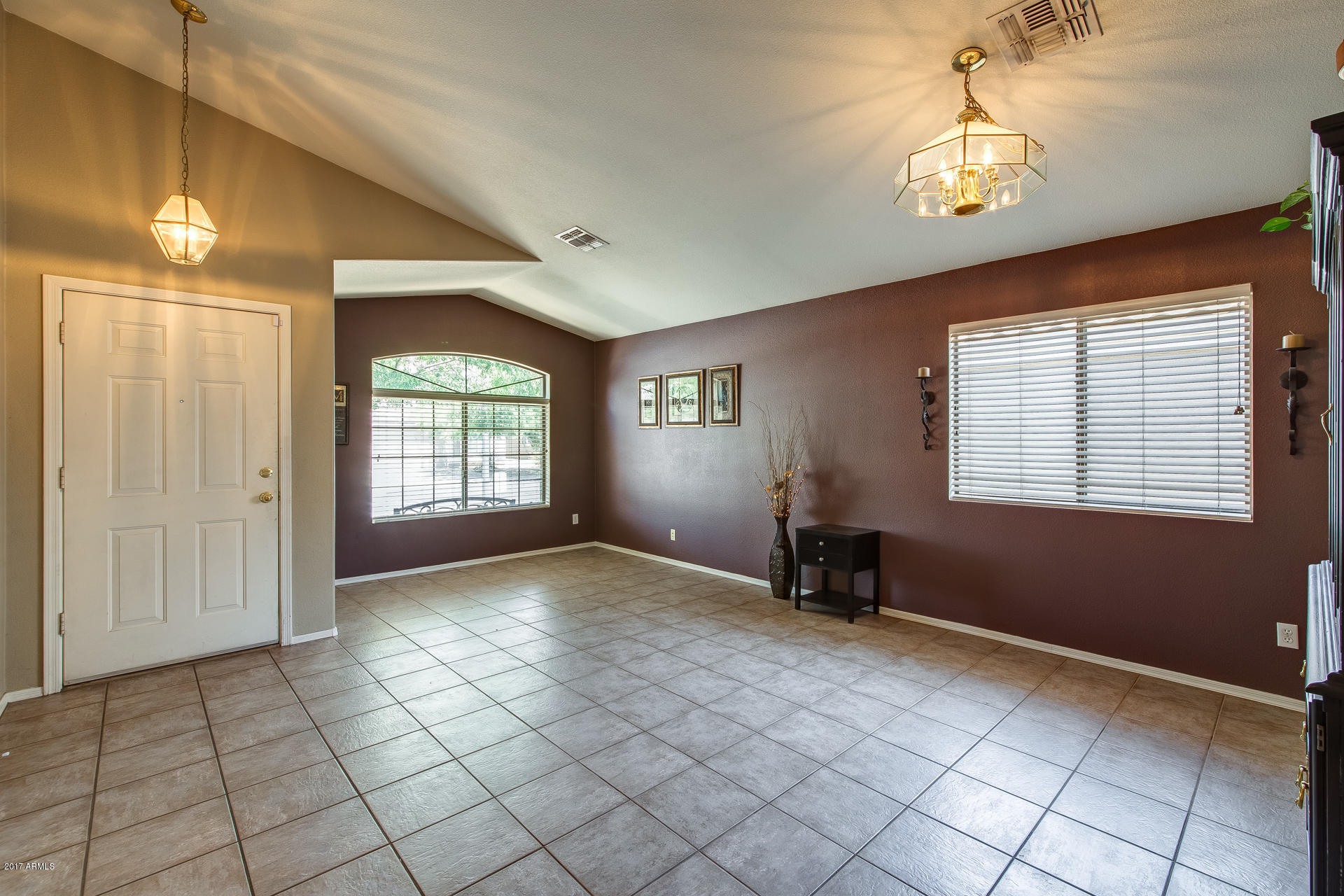 12729 West Redfield Road El Mirage, AZ 85335 - Photo 5 of 26 ChaseCapture-6