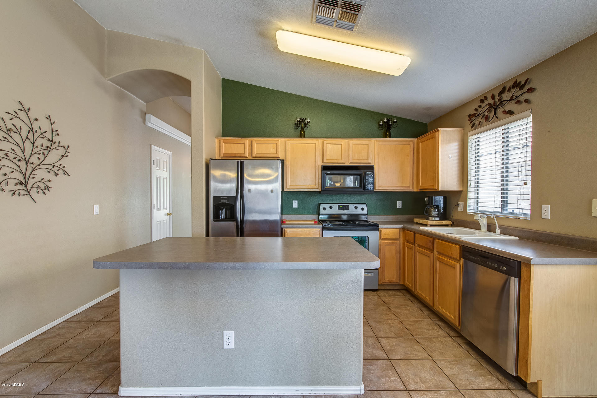 12729 West Redfield Road El Mirage, AZ 85335 - Photo 9 of 26 ChaseCapture-10