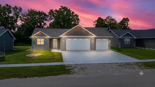 $445,000 | 1532 Liberty Avenue, Neenah, WI 54956
