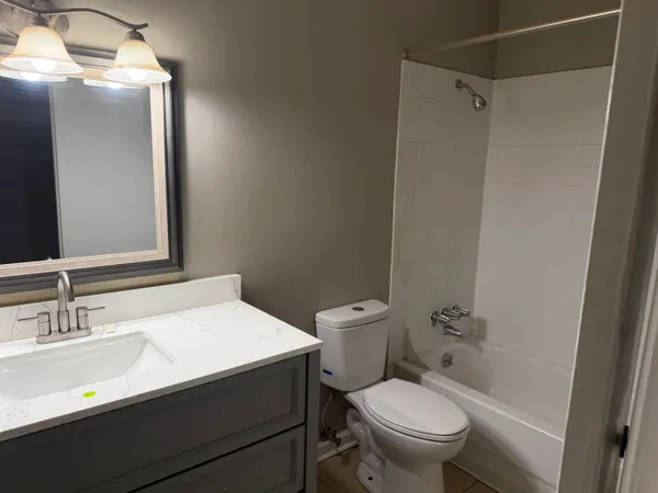 $1,600 | 900 Mountain Creek Road, Unit 106, Chattanooga, TN 37405