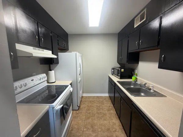 $1,400 | 900 Mountain Creek Road, Unit 106, Chattanooga, TN 37405