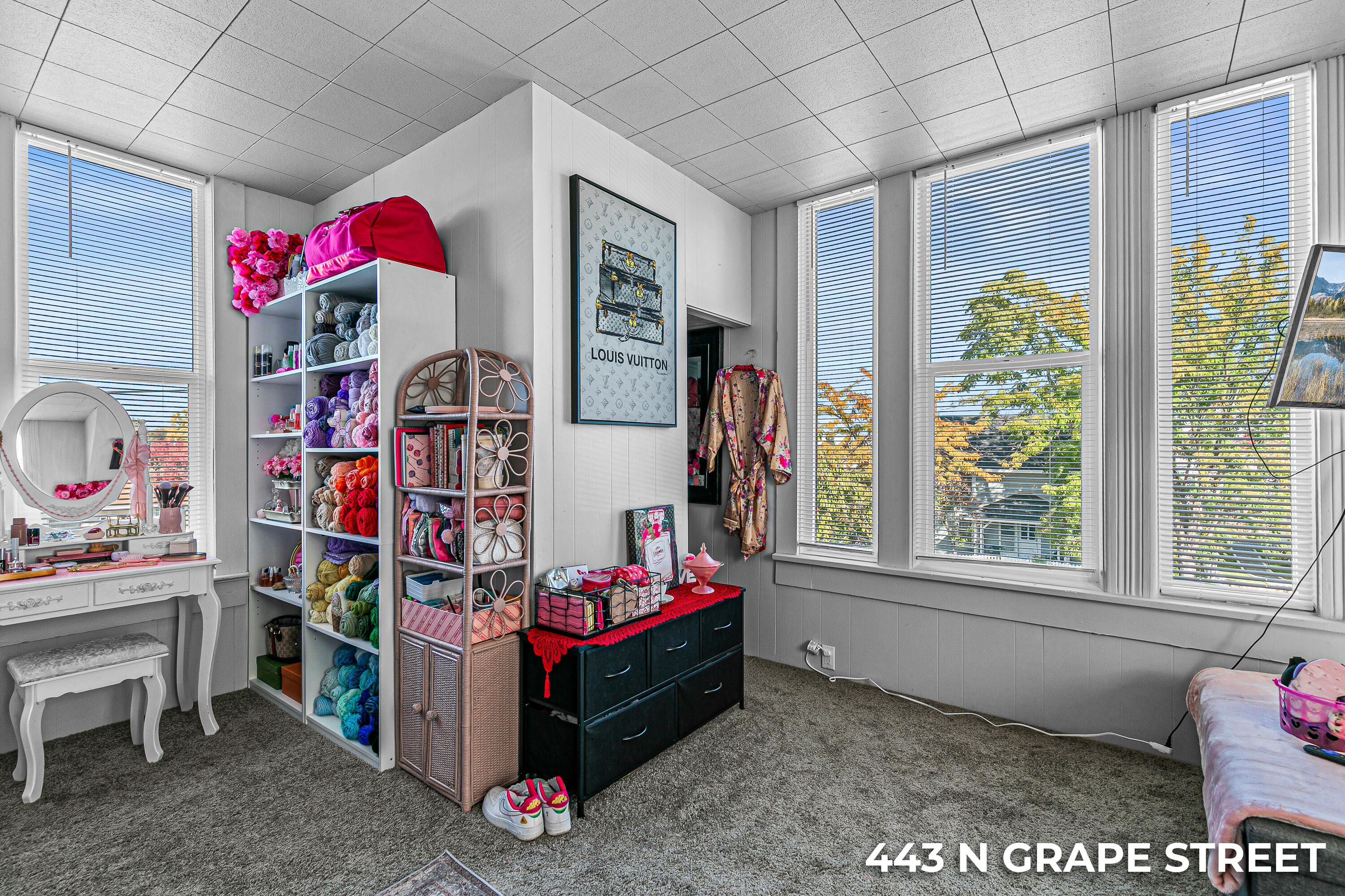 441 North Grape Street Medford, OR 97501 - Photo 18 of 30 9R9A5145