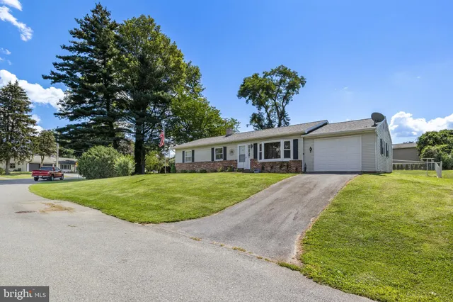 $324,900 | 49 Vista Drive, Marietta, PA 17547