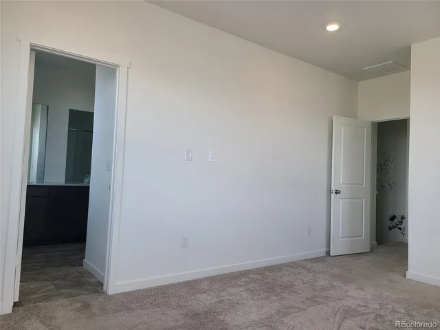 an empty room with closet