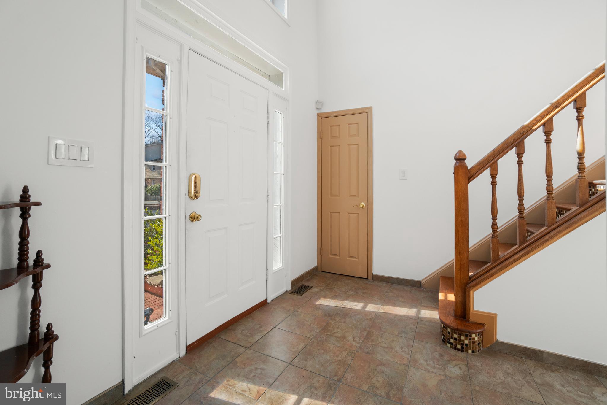 18503 Cabin Road Triangle, VA 22172 - Photo 14 of 40 Gallery Image 14