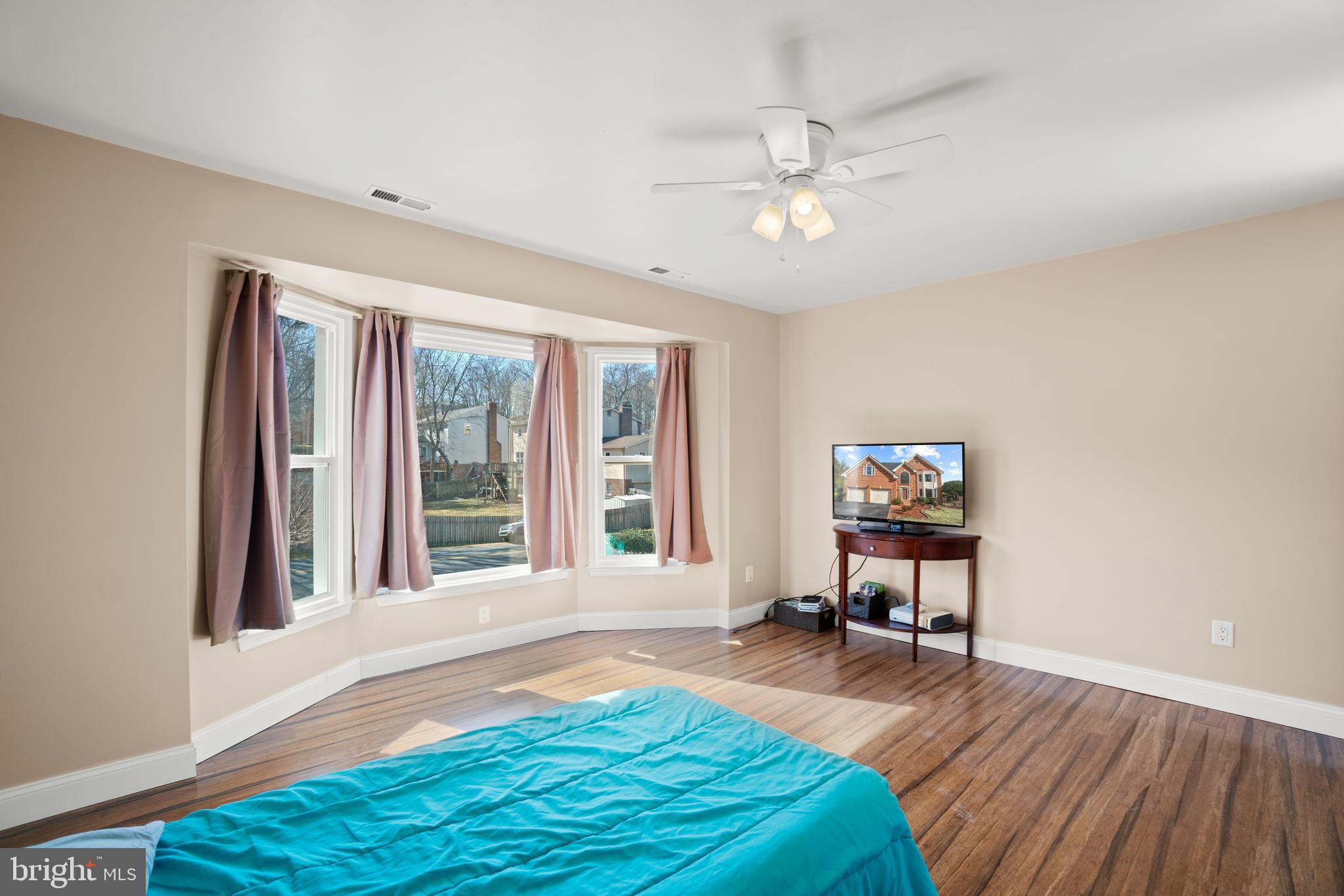 18503 Cabin Road Triangle, VA 22172 - Photo 23 of 40 Gallery Image 23