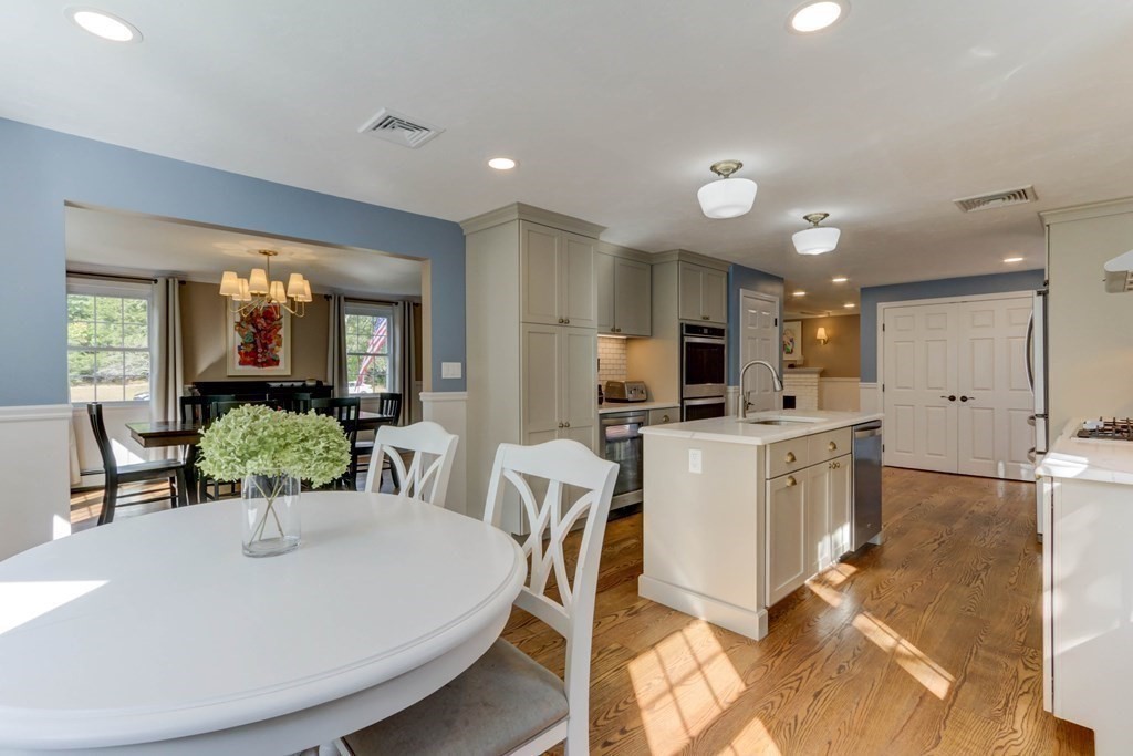 4 Spruce Road Medway, MA 02053 - Photo 15 of 42