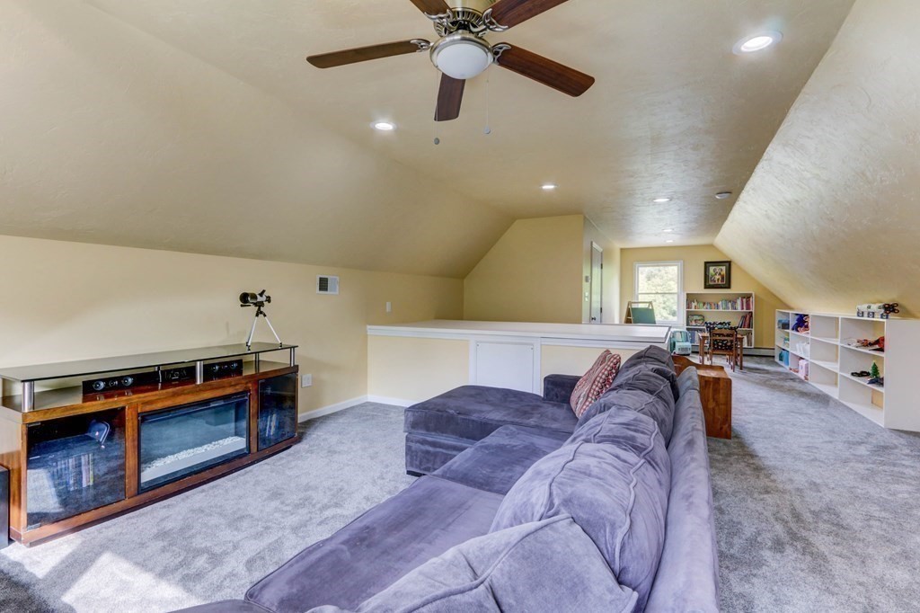 4 Spruce Road Medway, MA 02053 - Photo 32 of 42
