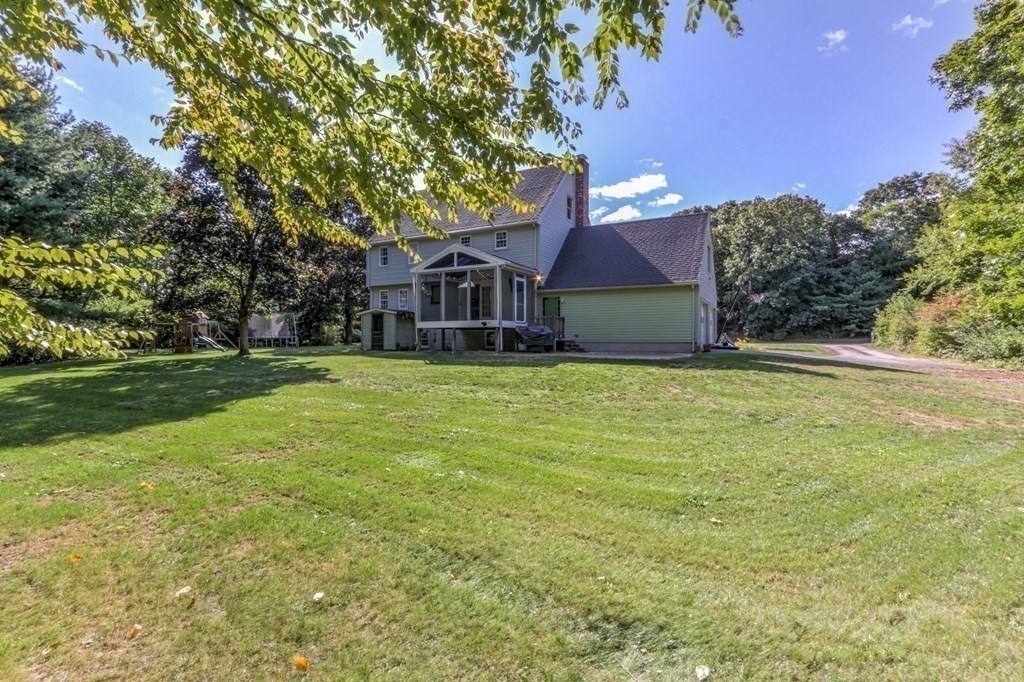4 Spruce Road Medway, MA 02053 - Photo 37 of 42