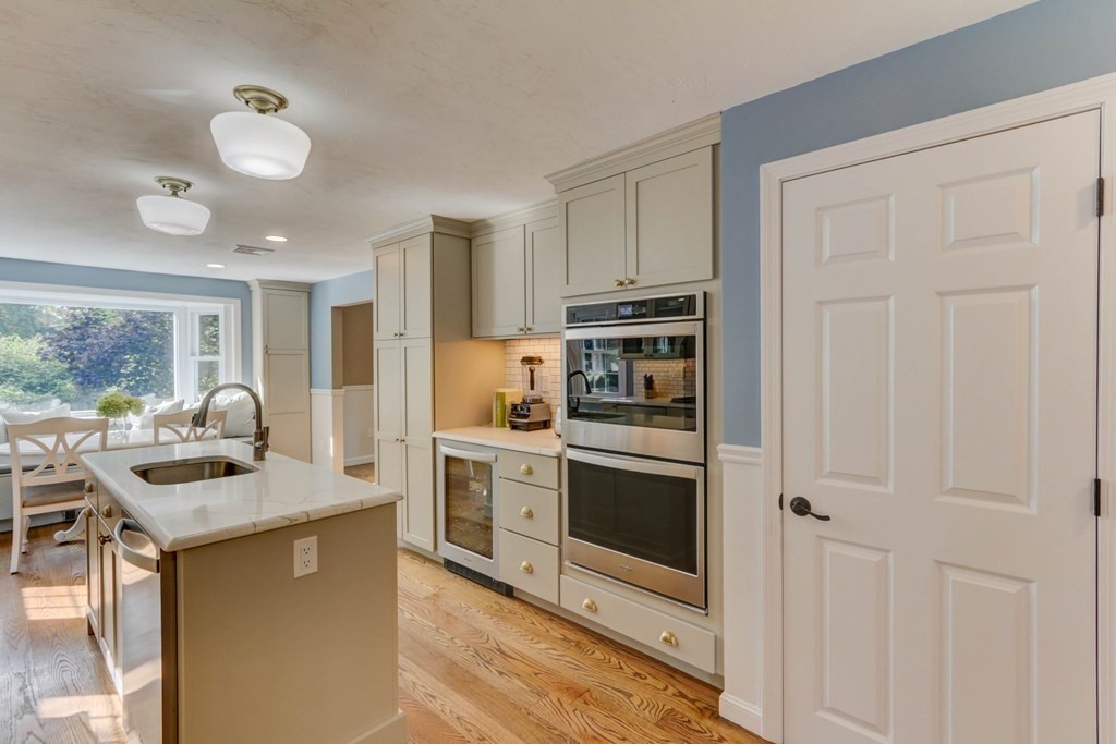 4 Spruce Road Medway, MA 02053 - Photo 10 of 42