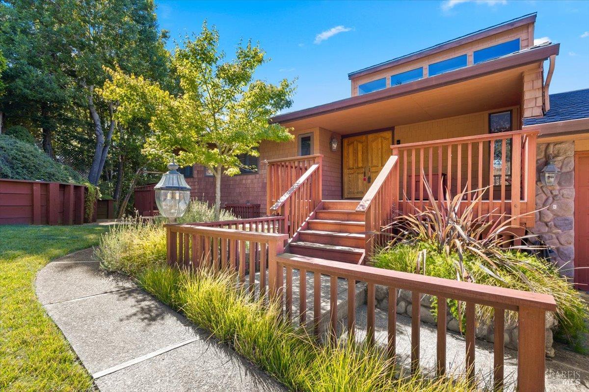 5 Wimbledon Court Novato, CA 94949 - Photo 4 of 48
