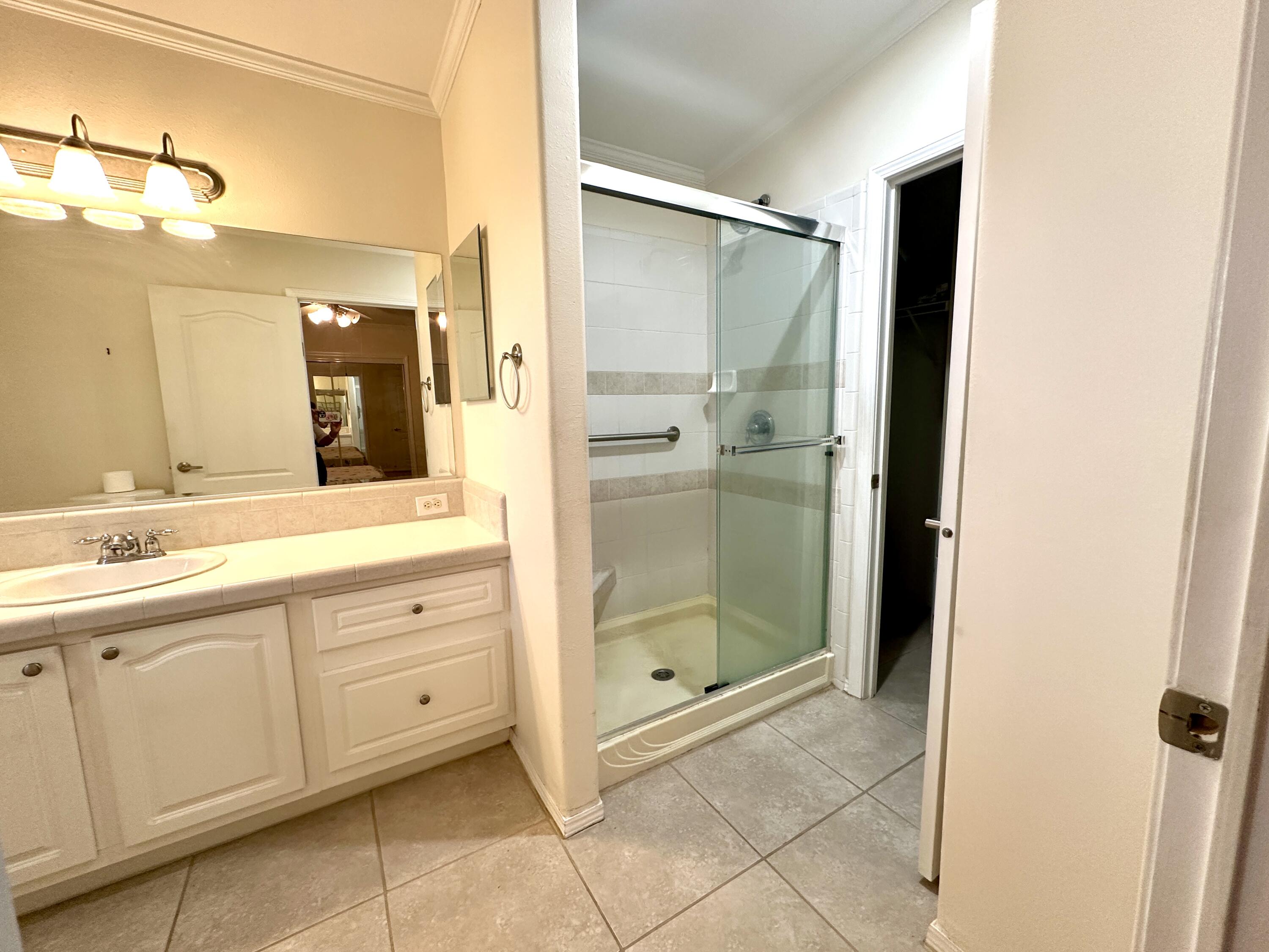 8260 East Club Road Boca Raton, FL 33433 - Photo 19 of 34 Photo Nov 15 2025, 2 02 15 PM