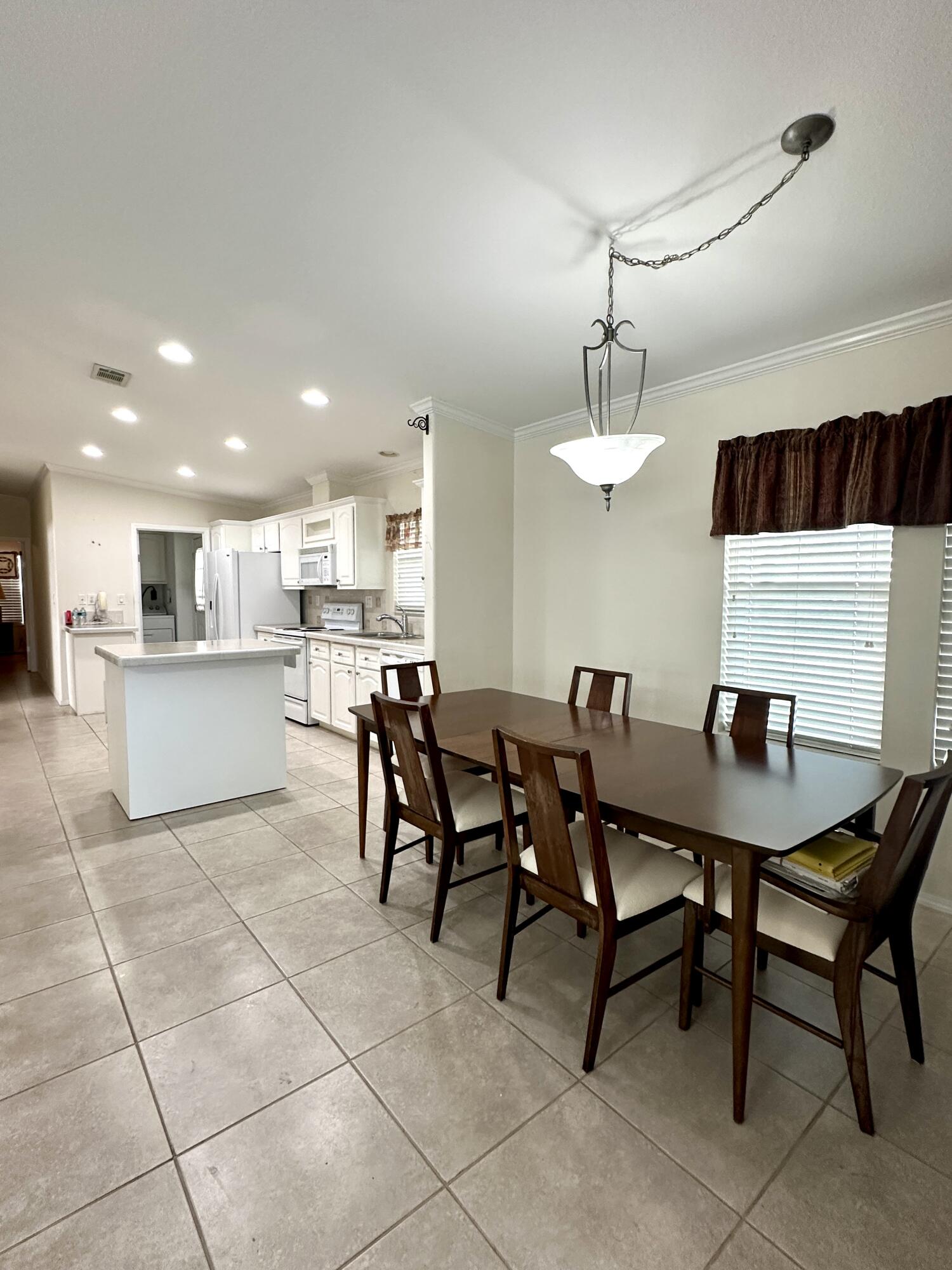 8260 East Club Road Boca Raton, FL 33433 - Photo 10 of 34 Photo Nov 15 2025, 1 53 02 PM