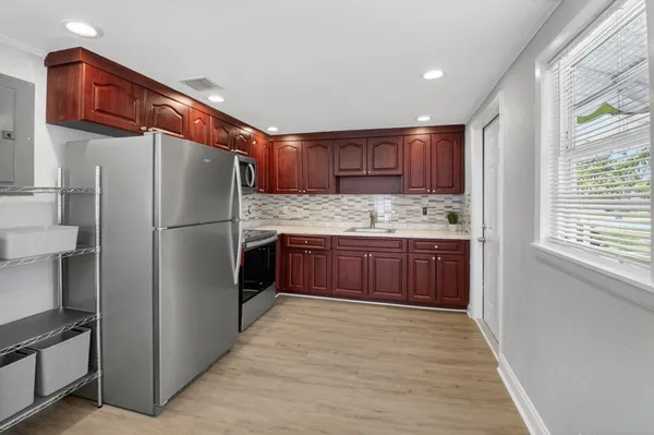$3,700 | 239 Northwest 6th Avenue, Delray Beach, FL 33444