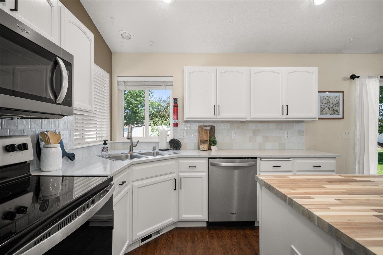 18006 North Astor Street Colbert, WA 99005 - Photo 10 of 50 Gallery Image 10