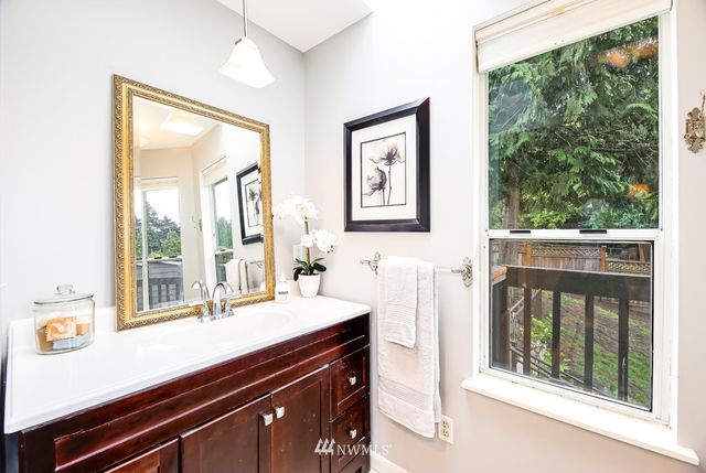 $870,000 | 2015 Southwest 149th Street, Burien, WA 98166