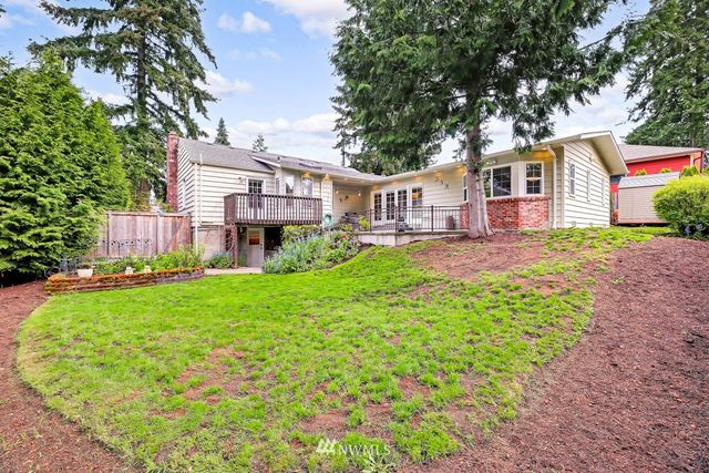 $870,000 | 2015 Southwest 149th Street, Burien, WA 98166