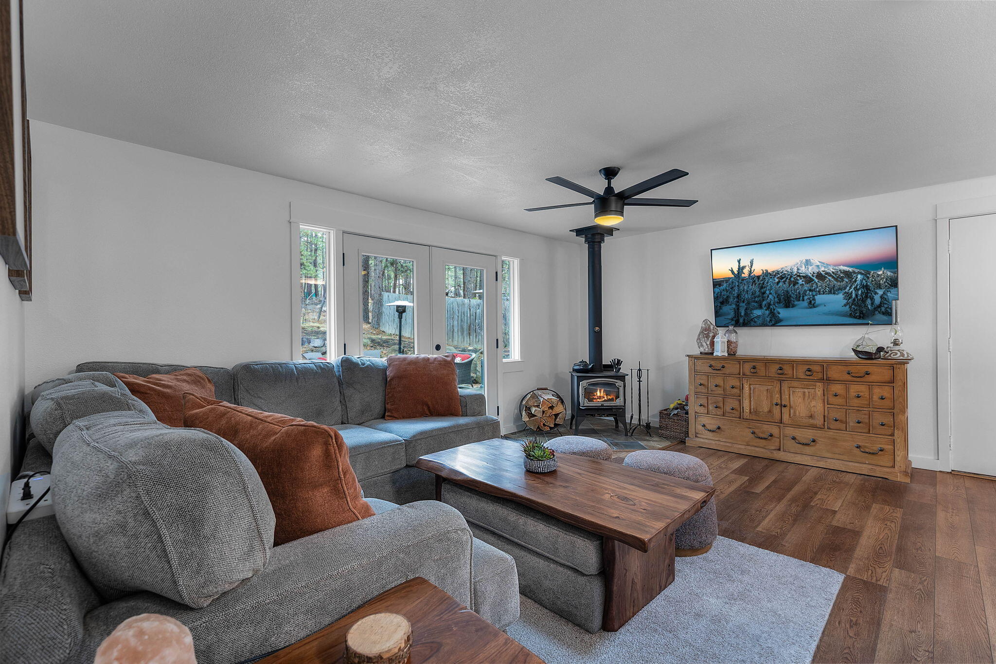 60140 Agate Road Bend, OR 97702 - Photo 9 of 25 2026_02_23_60140_agate_road-7