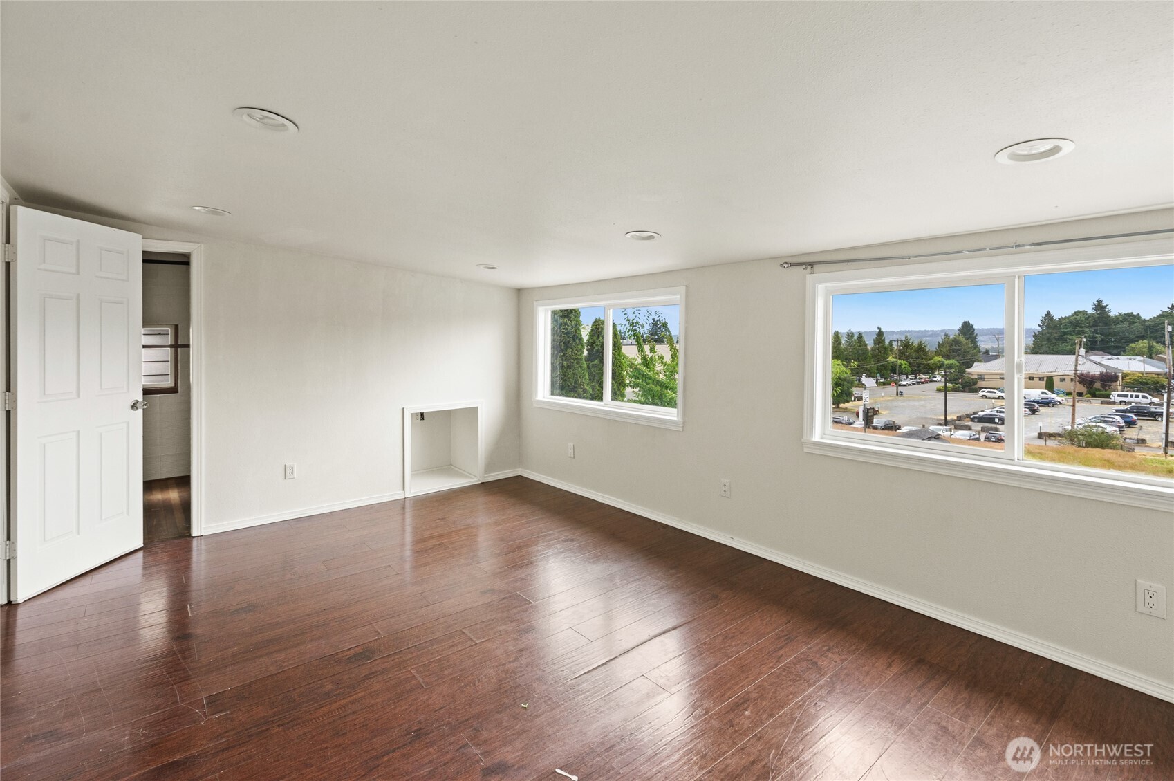 4012 Rucker Avenue Everett, WA 98201 - Photo 11 of 19