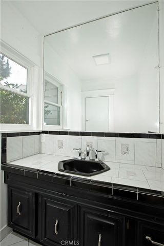 $1,295,000 | 738 South Norton Avenue, Los Angeles, CA 90005