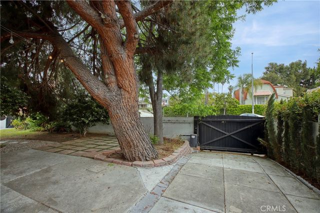 $1,295,000 | 738 South Norton Avenue, Los Angeles, CA 90005