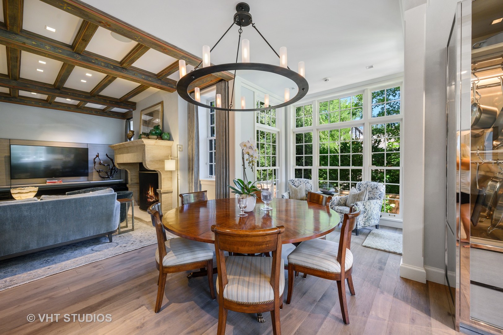 115 Dewindt Road Winnetka, IL 60093 - Photo 12 of 84